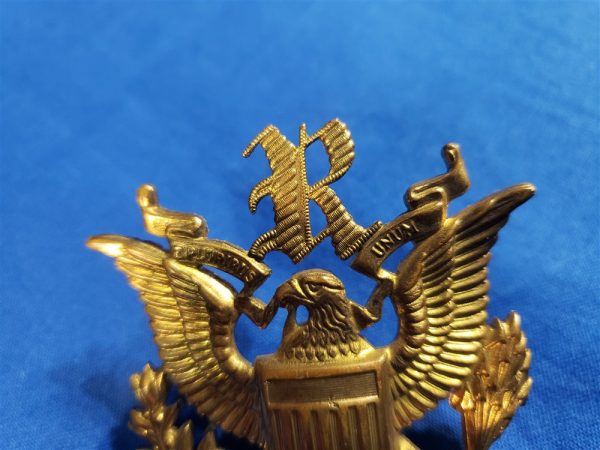 visor-cap-eagle-r-reserve-above-head-1950s-back