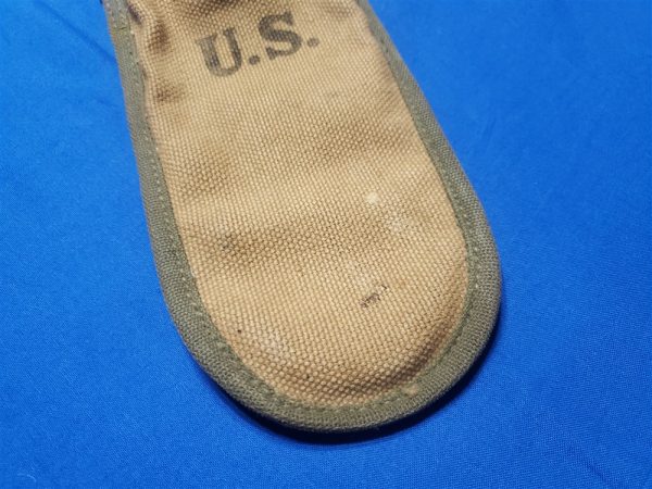 wire-cutter-pouch-wwii-1943-in-2-tone-early-color