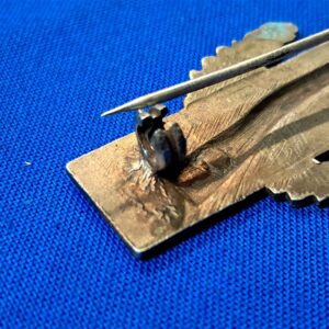 world-war-two-early-pin-back-combat-infantry-badge-sterling-marked-light-use-only