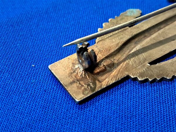 world-war-two-early-pin-back-combat-infantry-badge-sterling-marked-light-use-only