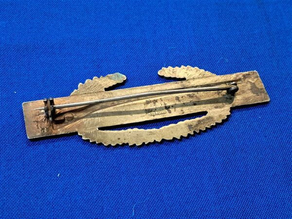 world-war-two-early-pin-back-combat-infantry-badge-sterling-marked-light-use-only