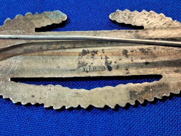 world-war-two-early-pin-back-combat-infantry-badge-sterling-marked-light-use-only