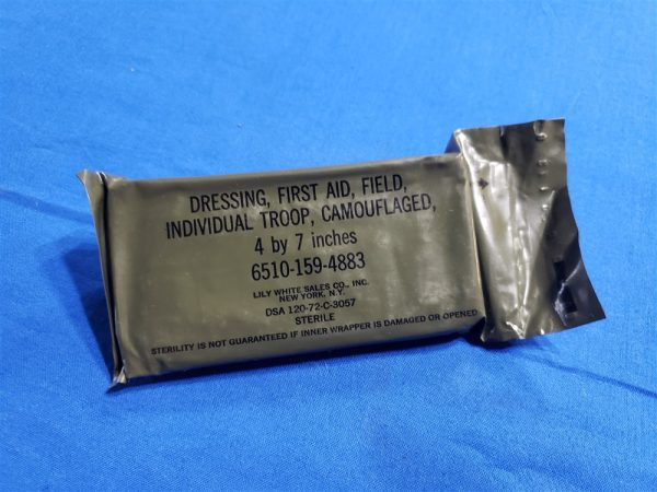 dressing-1972-camo dressing-1972-dated-1st-aid-vietnam-personal-carry-camouflage-4x7