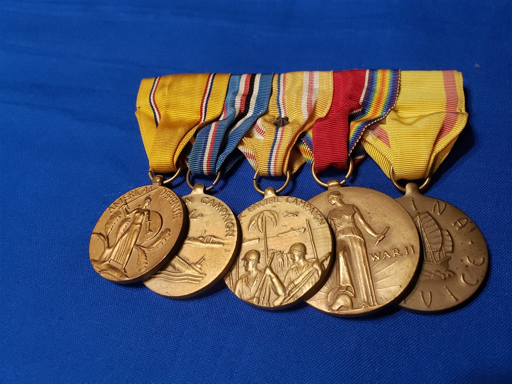 navy-aiguillette-medal-group-medal