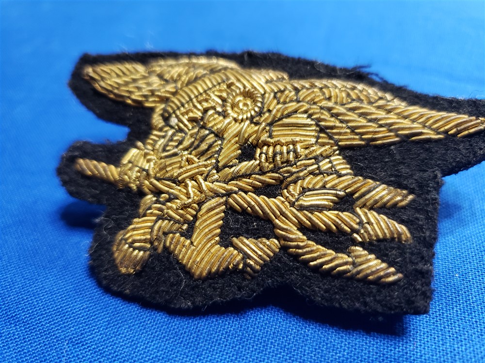 seals-officer-badge-1960s-gold