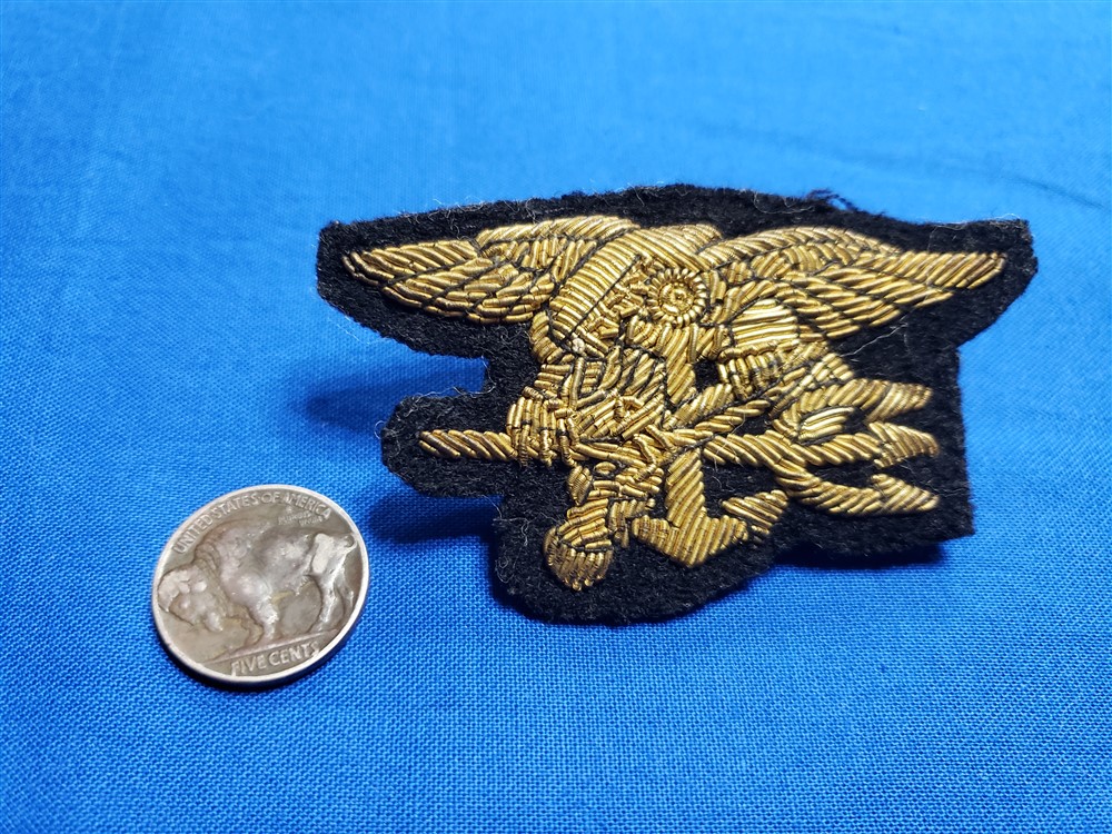 seals-officer-badge-1960s