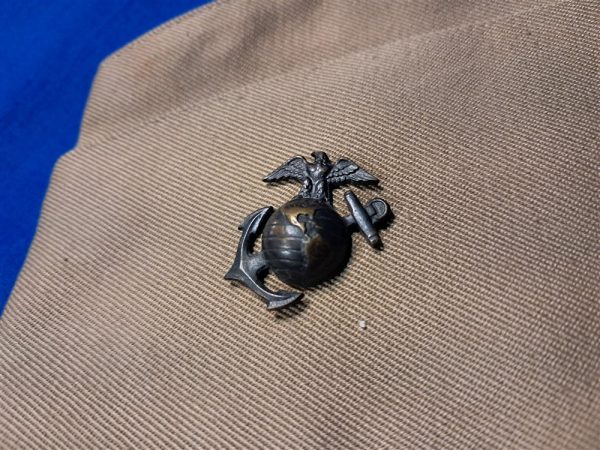 world-war-two-marine-corps-tan-enlisted-with-eagle-globe-and-anchor