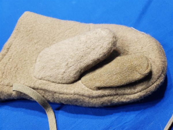 mittens-japanese-fur-rabbit-wwii-winter-trigger-finger-type-inside-palm-wool-construction