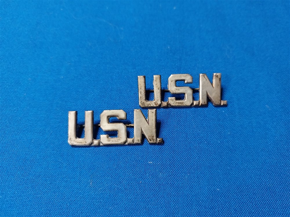 insignia-steward-navy-wwii-sterling-silver-by-vanguard-set-enlisted-back-size-for-collar