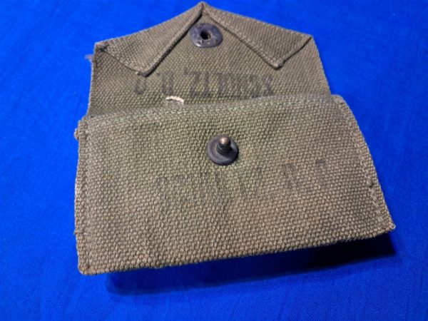 world-war-two-marine-corps-first-aid-pouch-1944-dated-named-belt-field-combat-bandage