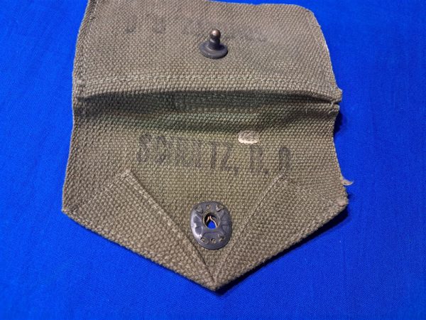 world-war-two-marine-corps-first-aid-pouch-1944-dated-named-belt-field-combat-bandage