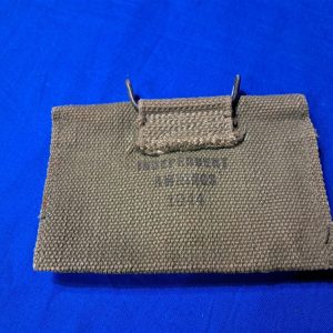 world-war-two-marine-corps-first-aid-pouch-1944-dated-named-belt-field-combat-bandage