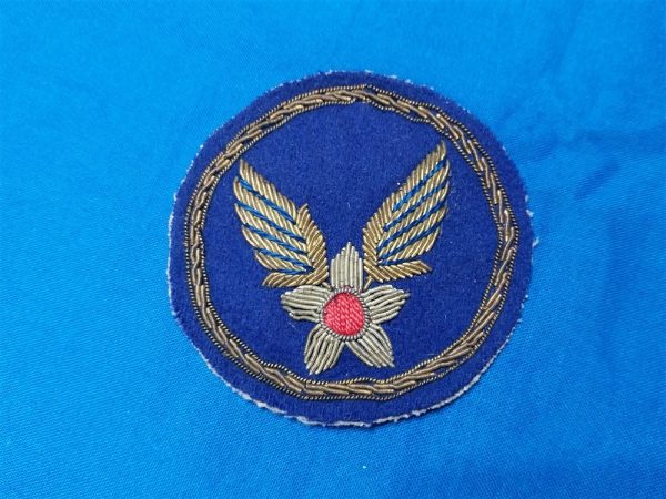 world-war-two-air-corps-ac-patch-theater-made-in-italy-bullion-wings-and-details-on-purple-felt-material
