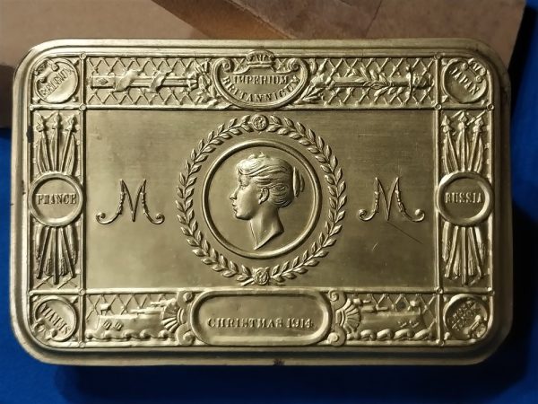 world-war-one-princess-christmas-1914-box-with-named-paperwork-and-contents-of-pencil-and-small-private-shipping-box