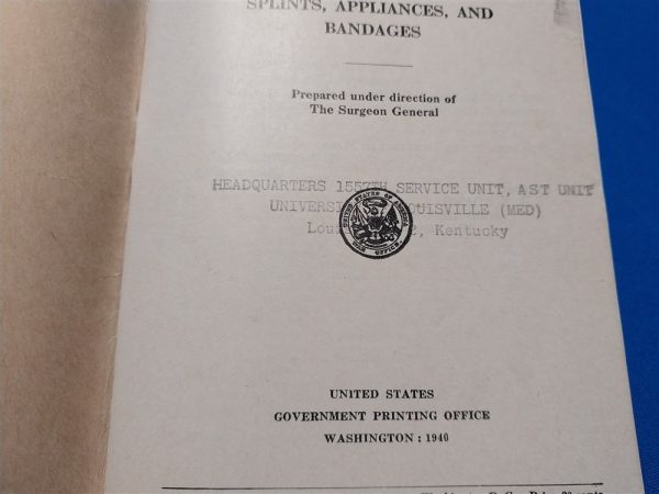 world-war-two-field-manual-fm8-50-for-splints-bandages-and cast-use-in-the-battlefield-over-90-pages-excellent-condition