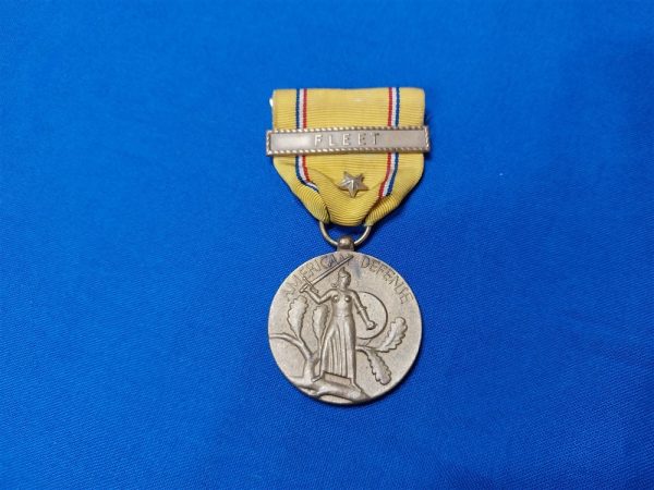 american-defense-fleet world-war-two-american-defense-medal-with-fleet-bar-and-gold-star-wwii