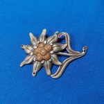 world-waar-two-german-mountain-troops-cap-edelweiss-flower-metal-badge-traditions