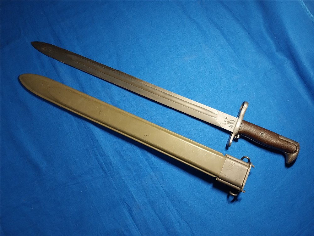 Bayonet AFH 42 WWII - Doughboy Military Collectables Springfield Missouri