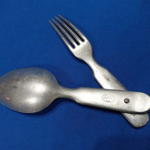 german-world-war-two-folding-enlisted-utensil-mess-kit-set