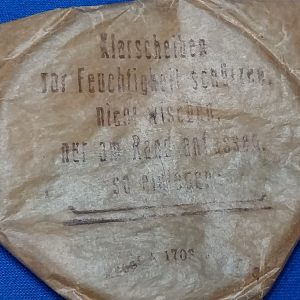 world-war-one-german-gas-mask-tinted-lenses-1918-dated-in-the-original-package