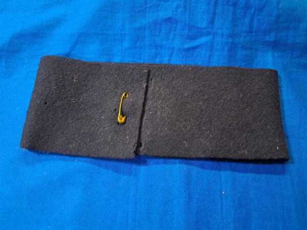 world-war-two-military-police-arm-band-armband-with-white-letters-on-felt-blue