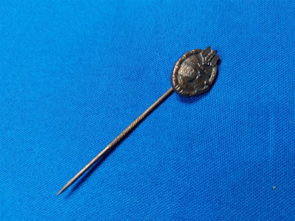 stickpin-panzer-assault german-world-war-two-stick-pin-for-tank-assault-in-bronze-with-twist-on-pin-excellent-condition