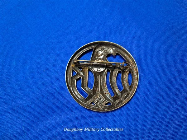 world-war-two-german-army-helpers-badge-pin-eagle-with-swastika-hollow-construction-mint-condiiton