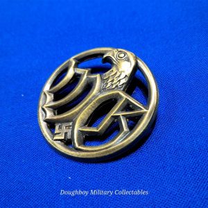 world-war-two-german-army-helpers-badge-pin-eagle-with-swastika-hollow-construction-mint-condiiton
