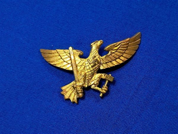hitler-youth-trumpet world-war-two-trumpet-eagle-for-hitler-youth-brass-gilded-no-maker-marks