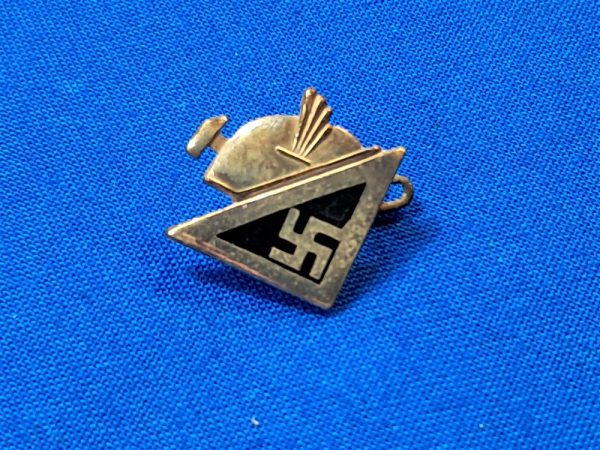 kulture-club-pin german-world-war-two-culture-kulture-bund-association-membership-worker-badge-helmet-with-swastika-above-no-maker