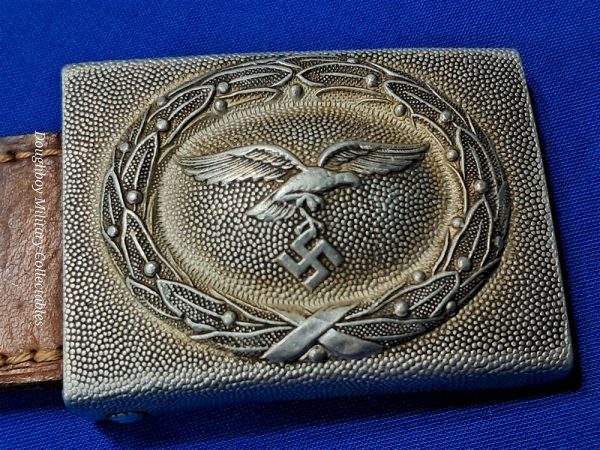 world-war-two-german-luftwaffe-enlisted-belt-buckle-1939-dated-with-leather tab