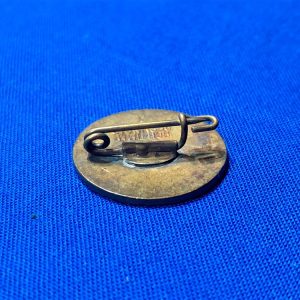 german-world-war-two-teachers-association-membership-pin-1st-design-with-straight-wings