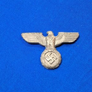 world-war-two-german-riechspost-cap-eagle-in-zinc-no-maker-mark-original-prongs-finish-silver-gone