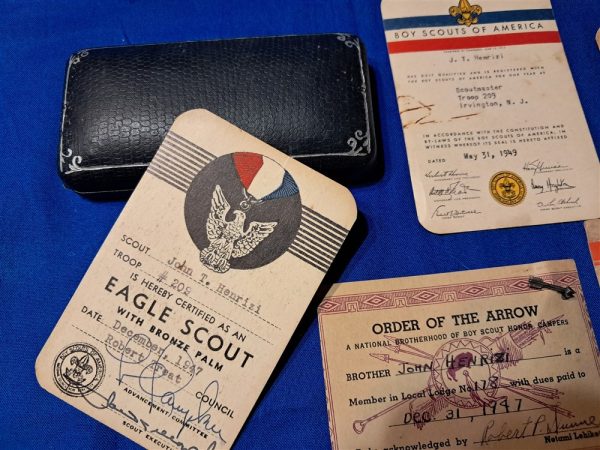 world-war-two-navy-veterans-eagle-scout-grouping-medals-papers-ribbons-awards-boxes-badges-and-lots-of-extras-1947-awarded-over-18-years-old-at-time-of-gaining