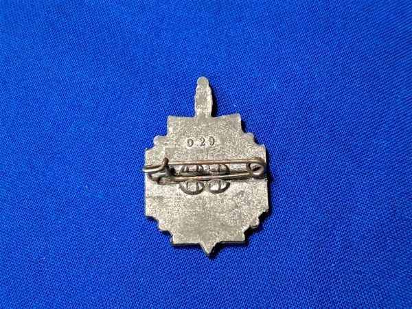 german-world-war-two-veterans-group-pin-for-donations-and-fund-raising-charities