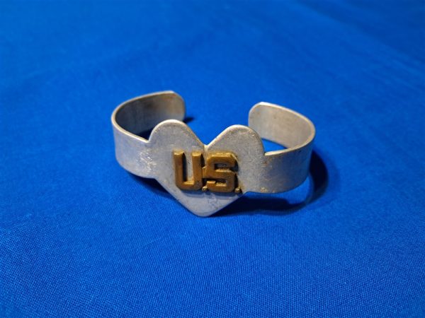 bracelet-heart-wwii world-war-two-aluminum-trench-art-brace-let-soldier-hand-made