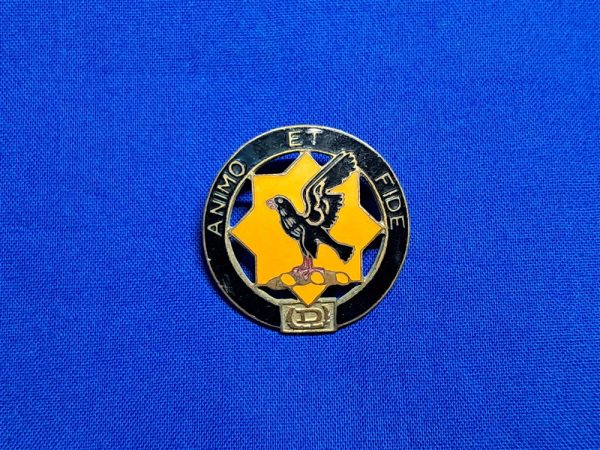 1st-cavalry-dui world-war-two-distinct-unit-insignia-dui-early-example-late-1930-era-with-original-back