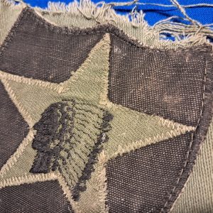 vietnam-war-theater-made-korea-2nd-infantry-division-shoulder-patch-in-subdude-pattern-full-size-sewn-on-fabric-of-sleeve