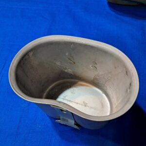 vietnam-war-era-canteen-1962-dated-cup-cover-west-bend-mirro-contracts-last-year-of-aluminum
