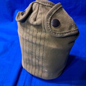 vietnam-war-era-canteen-1962-dated-cup-cover-west-bend-mirro-contracts-last-year-of-aluminum