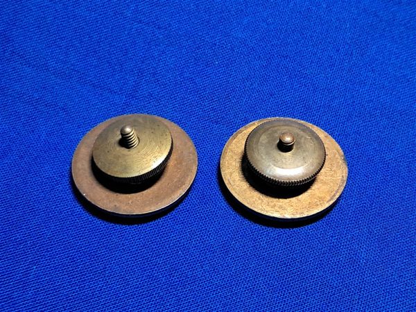 world-war-two-collar-disk-set-for-177th-coastal-artillery-michigan-fort-leonard-wood