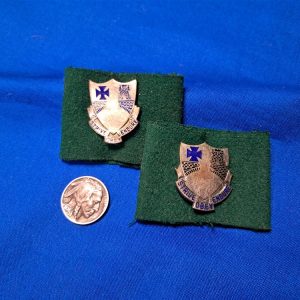 korean-war-era-dui-set-112th-infantry-on-the-original-leadership-tabs-in-green-matched-set