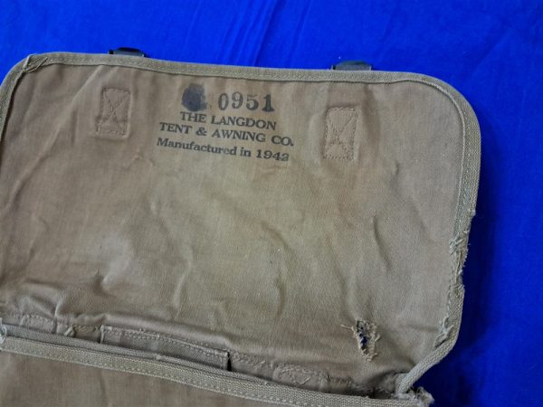 world-war-two-officers-haversack-musette-1942-dated-by-langdon-awning-and-tent-company-small-hole-excellent-early-light-color
