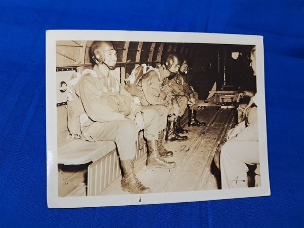 world-war-two-original-photo-set-of-five-airborne-paratrooper-school-fort-benning-writting-on-back-of-each