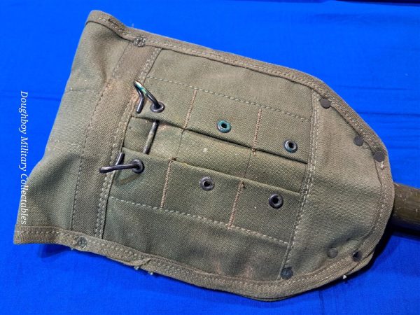 world-war-two-army-marine-corps-shovel-entrenching-tool-folding-type-in-the-oriuginal-carrier-1945-dated-original-paint