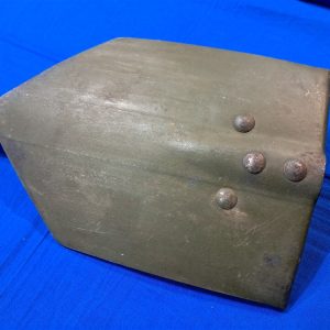 world-war-two-army-marine-corps-shovel-entrenching-tool-folding-type-in-the-oriuginal-carrier-1945-dated-original-paint