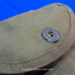 world-war-two-army-marine-corps-shovel-entrenching-tool-folding-type-in-the-oriuginal-carrier-1945-dated-original-paint