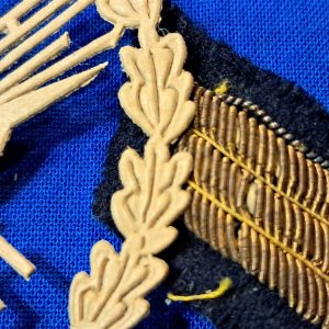 german-world-war-two-bullion-badge-pattern-for-paratrooper-badge-excellent-unissued-condition-scarce-heavy-paper-construction