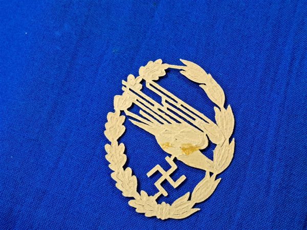 german-world-war-two-bullion-badge-pattern-for-paratrooper-badge-excellent-unissued-condition-scarce-heavy-paper-construction