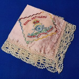 world-war-two-british-sweetheart-handkerchief-homefront-silk-with-royal-artillery-insignia-hand-embroidered